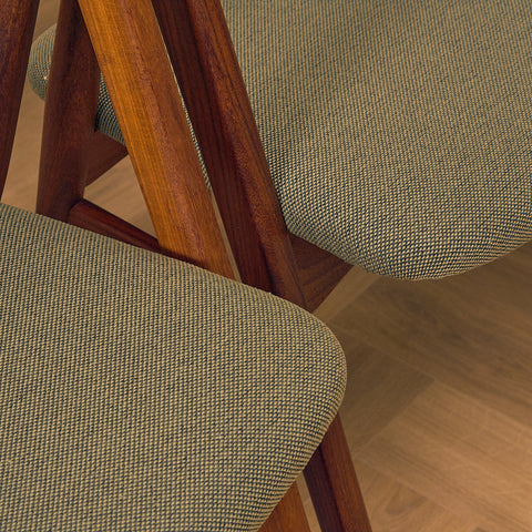 Danish set of 6 dining chairs 'model 205' by Thomas Harlev for Farstrup