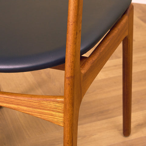Danish dining chairs in teak by P.E. Jørgensen for Farsø Stolefabrik