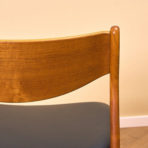 Danish dining chairs in teak by P.E. Jørgensen for Farsø Stolefabrik