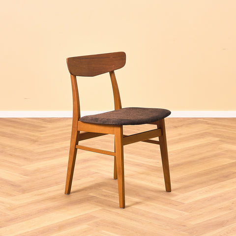 Danish dining chairs in teak & beech by Findahl, model 'Mosbøl'