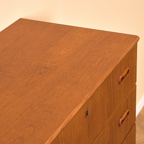 Danish chest of drawers in teak by Arne Vodder