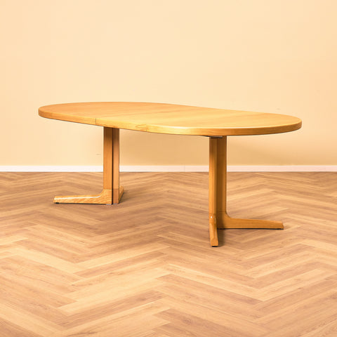 Danish round dining table in beech by Farstrup