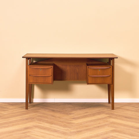 Danish writing desk in teak by Gunnar Nielsen Tibergaard