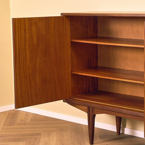 Swedish highboard in teak 'Rosetto' series, by Svante Skogh for ABRA-möbler, Smålands Taberg