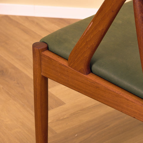 Danish dining chairs in teak, model 31 by Kai Kristiansen