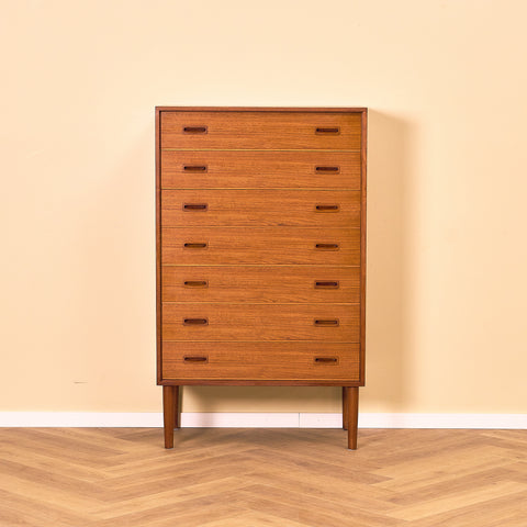 Danish chest of drawers in teak