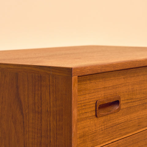 Danish chest of drawers in teak