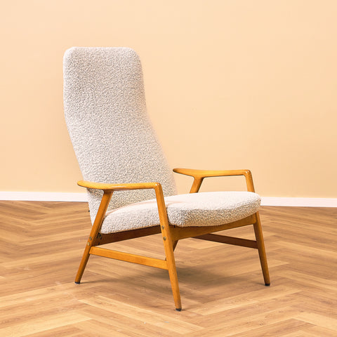 Swedish armchair in solid beech wood by Alf Svensson for Bra Bohag, model "Contour"