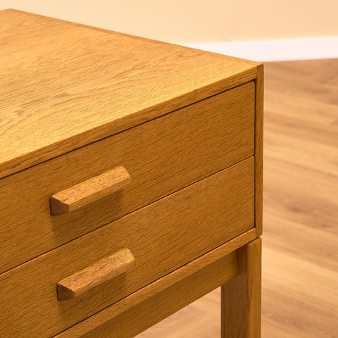 Swedish hall bench in oak
