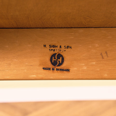 Danish table in teak by H. Sigh & Søn Spøttrup