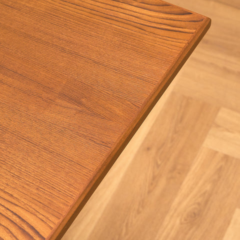 Danish dining table in teak