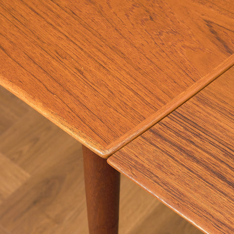 Danish dining table in teak