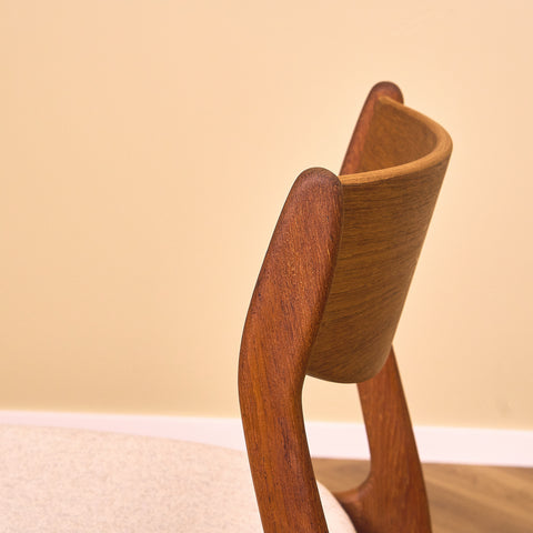 Danish dining chairs in teak by P.E. Jørgensen for Farso Stolefabrik
