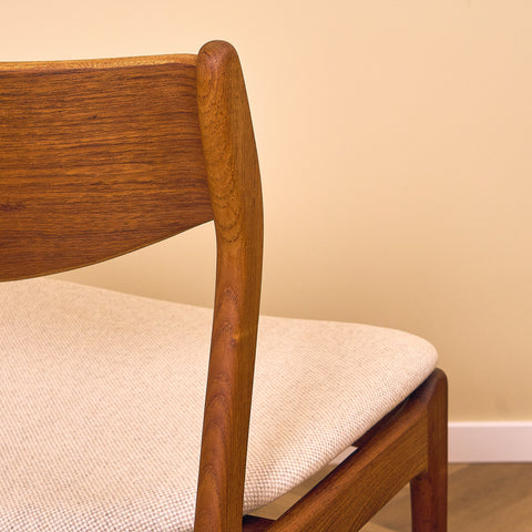 Danish dining chairs in teak by P.E. Jørgensen for Farso Stolefabrik