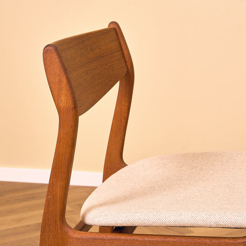 Danish dining chairs in teak by P.E. Jørgensen for Farso Stolefabrik
