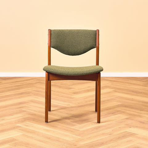 Danish dining chairs in teak by Platinumliving Furniture