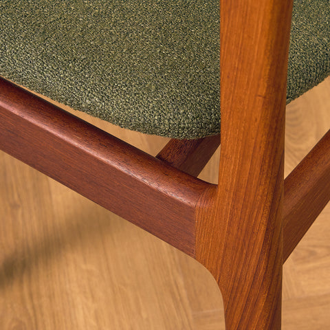 Danish dining chairs in teak by Platinumliving Furniture