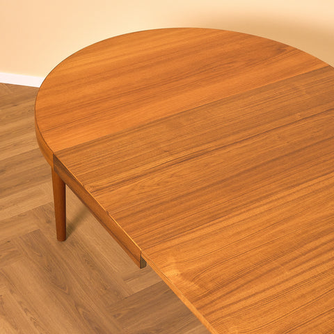 Danish round dining table in teak by Willy Schou Andersen