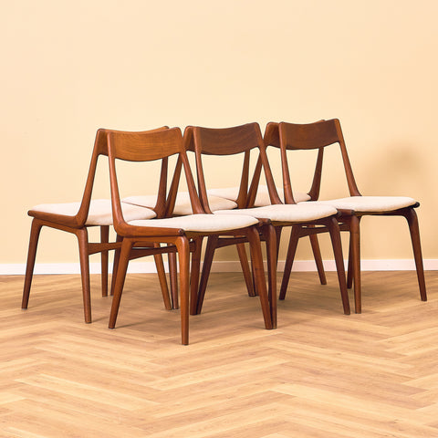 Danish set of 6 dining chairs "Boomerang" in solid teak by Alfred Christensen for Slagelse Møbelværk