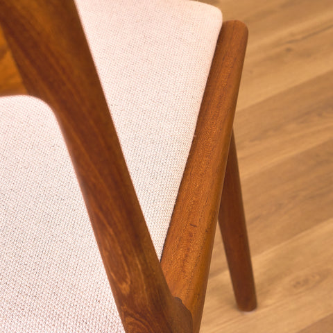 Danish set of 6 dining chairs "Boomerang" in solid teak by Alfred Christensen for Slagelse Møbelværk