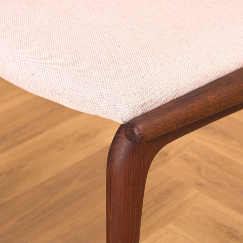 Danish set of 6 dining chairs "Boomerang" in solid teak by Alfred Christensen for Slagelse Møbelværk