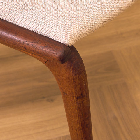 Danish set of 6 dining chairs "Boomerang" in solid teak by Alfred Christensen for Slagelse Møbelværk