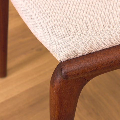 Danish set of 6 dining chairs "Boomerang" in solid teak by Alfred Christensen for Slagelse Møbelværk