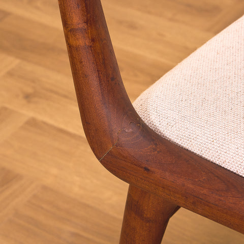 Danish set of 6 dining chairs "Boomerang" in solid teak by Alfred Christensen for Slagelse Møbelværk