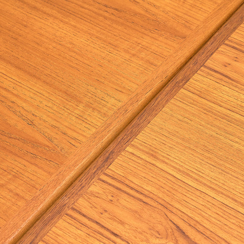 Danish dining table in teak