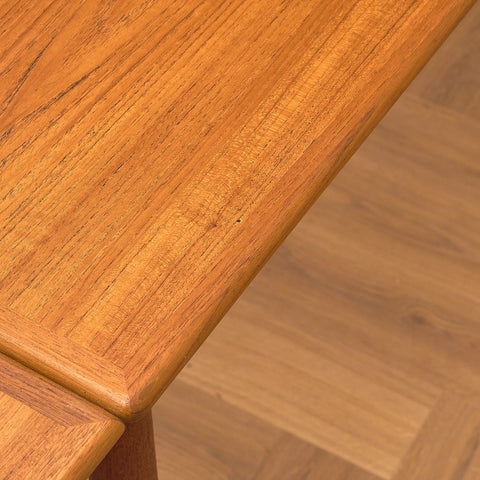 Danish dining table in teak