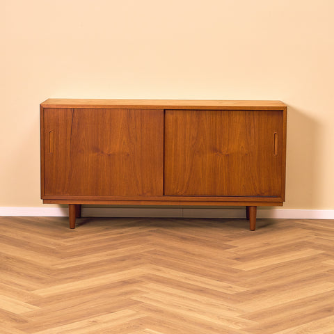 Danish sideboard in teak by Poul Hundevad