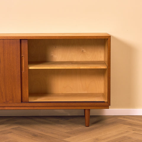 Danish sideboard in teak by Poul Hundevad