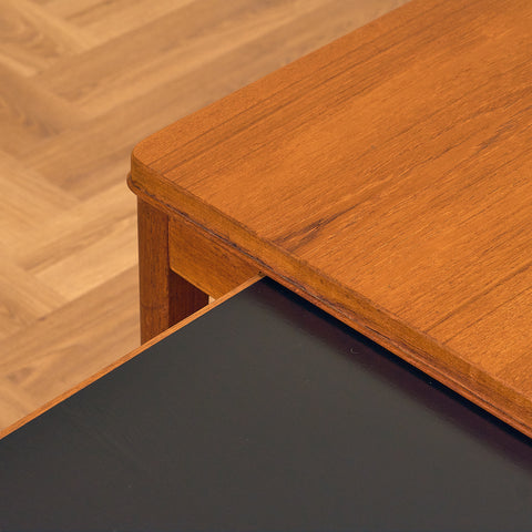 Swedish coffee table in teak, model 'Aristokrat' by Sven Engström & Gunnar Myrstrand for Bra Bohag, Tingström