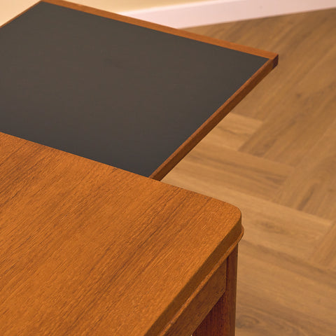 Swedish coffee table in teak, model 'Aristokrat' by Sven Engström & Gunnar Myrstrand for Bra Bohag, Tingström