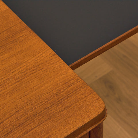 Swedish coffee table in teak, model 'Aristokrat' by Sven Engström & Gunnar Myrstrand for Bra Bohag, Tingström