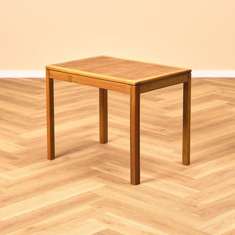 Swedish small side table in walnut, model 'Kaskad' by Sven Engström och Gunnar Myrstrand for Tingström
