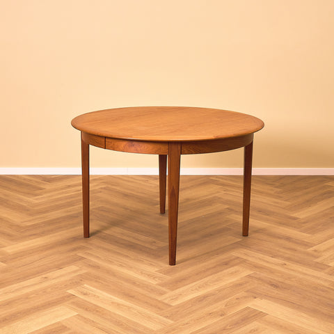Danish round dining table in teak by Poul Martin Nielsen for Nordvestfyns Møbelfabrik