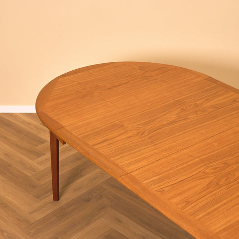 Danish round dining table in teak by Poul Martin Nielsen for Nordvestfyns Møbelfabrik