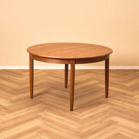 Danish round dining table in teak