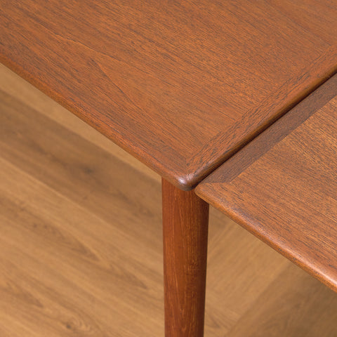 Danish dining table in teak