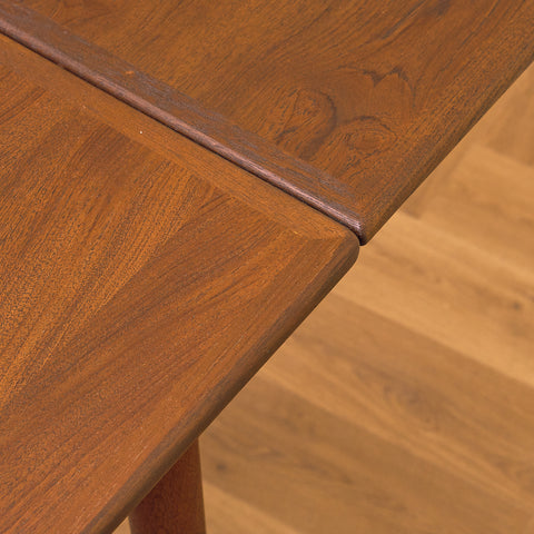 Danish dining table in teak