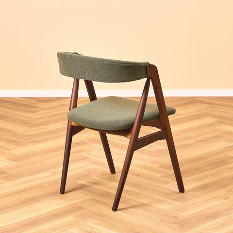 Danish set of 6 dining chairs 'model 205' by Thomas Harlev for Farstrup