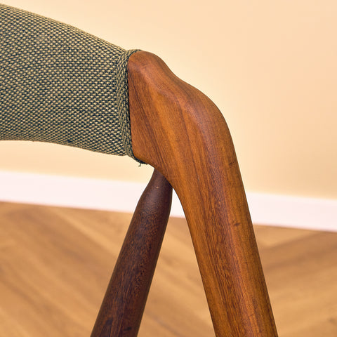 Danish set of 6 dining chairs 'model 205' by Thomas Harlev for Farstrup