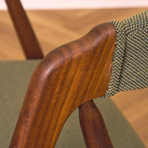 Danish set of 6 dining chairs 'model 205' by Thomas Harlev for Farstrup