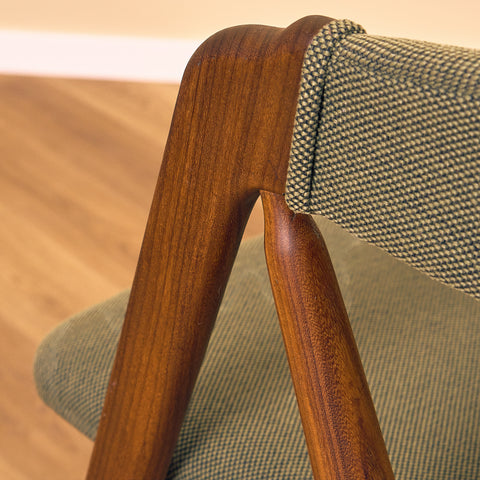 Danish set of 6 dining chairs 'model 205' by Thomas Harlev for Farstrup