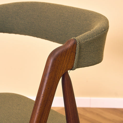 Danish set of 6 dining chairs 'model 205' by Thomas Harlev for Farstrup