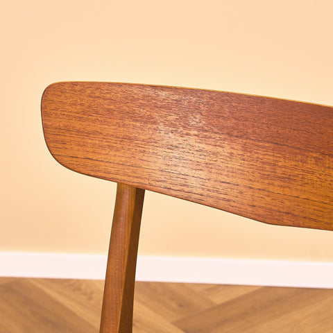 Danish dining chairs in teak & beech by Findahl Møbelfabrik, model 'Møsbol'