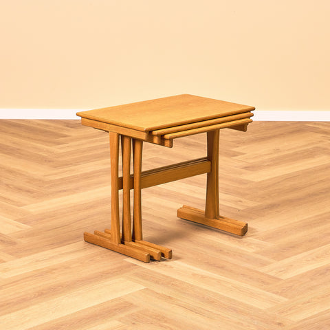 Danish set of nest of tables in oak by Vildbjerg Mobelfabrik