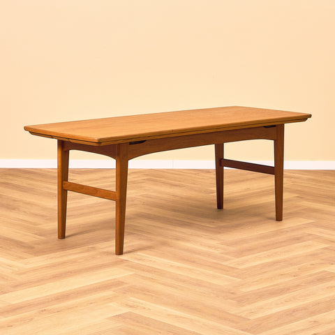 Swedish foldable coffee table in teak