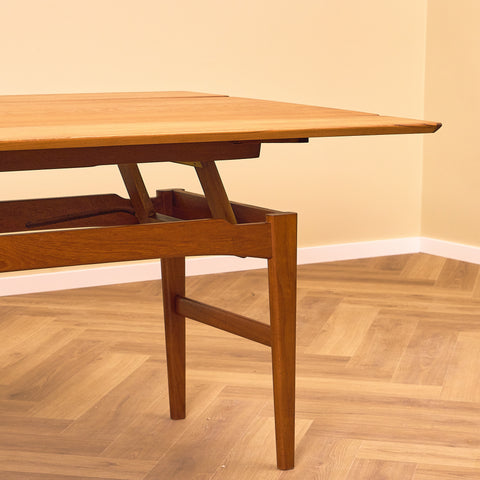 Swedish foldable coffee table in teak
